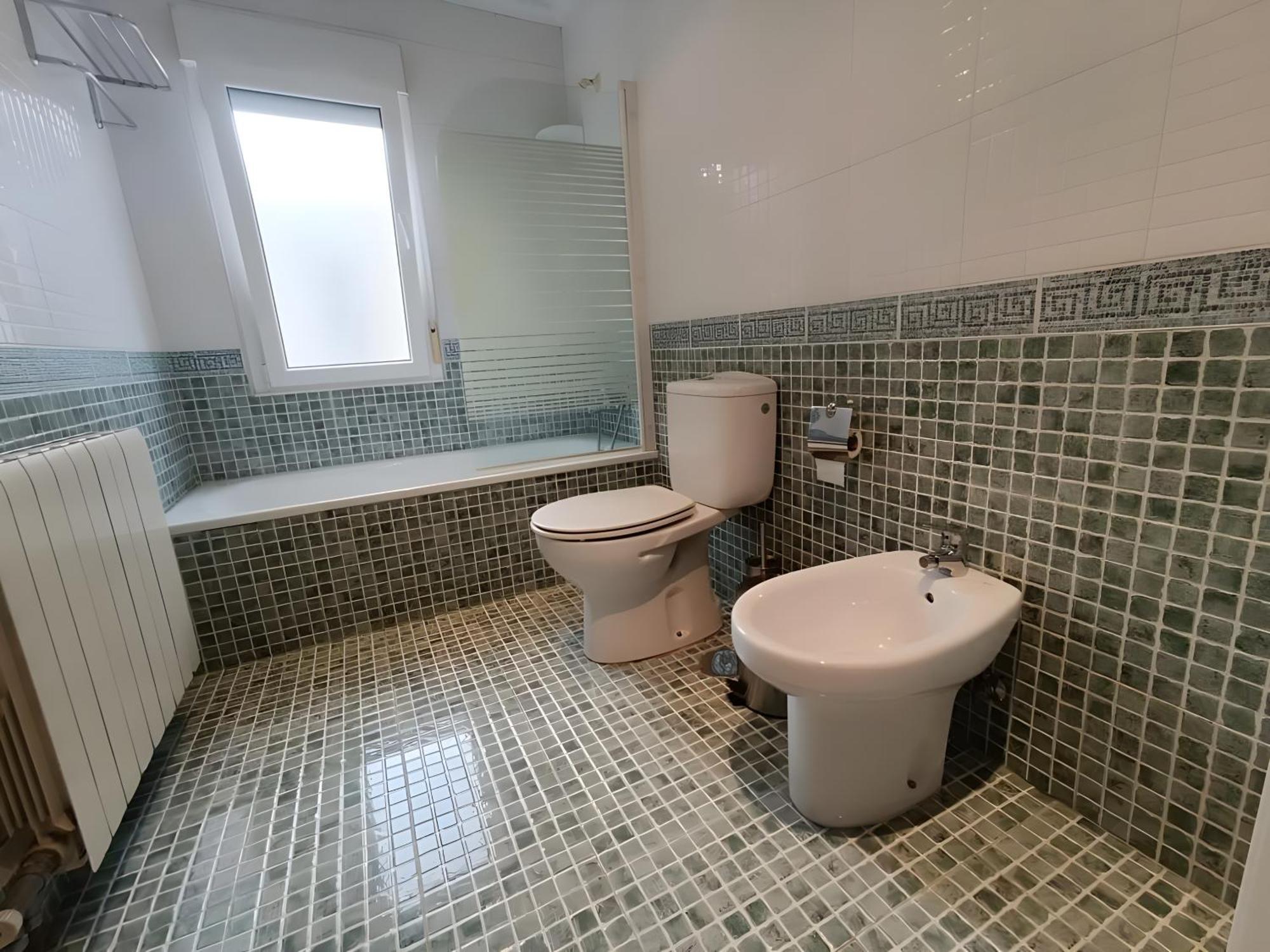 Piso Acogedor Y Luminoso Avilés Eksteriør billede