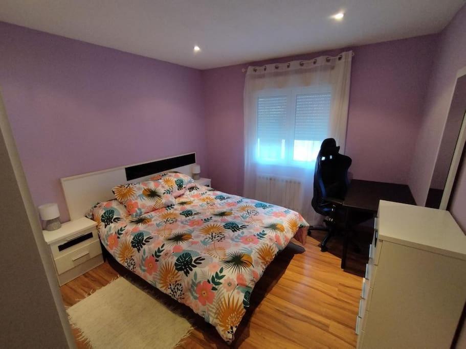 Piso Acogedor Y Luminoso Avilés Eksteriør billede